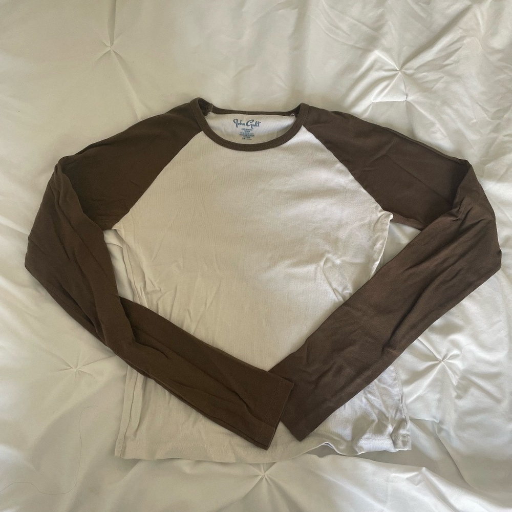 BRANDY MELVILLE BASEBALL TEE LONG SLEEVE